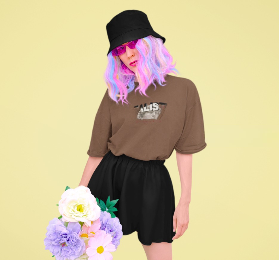 Cool Graphic Oversized Tee: Eye-catching chest graphic. Relaxed, easy wear.